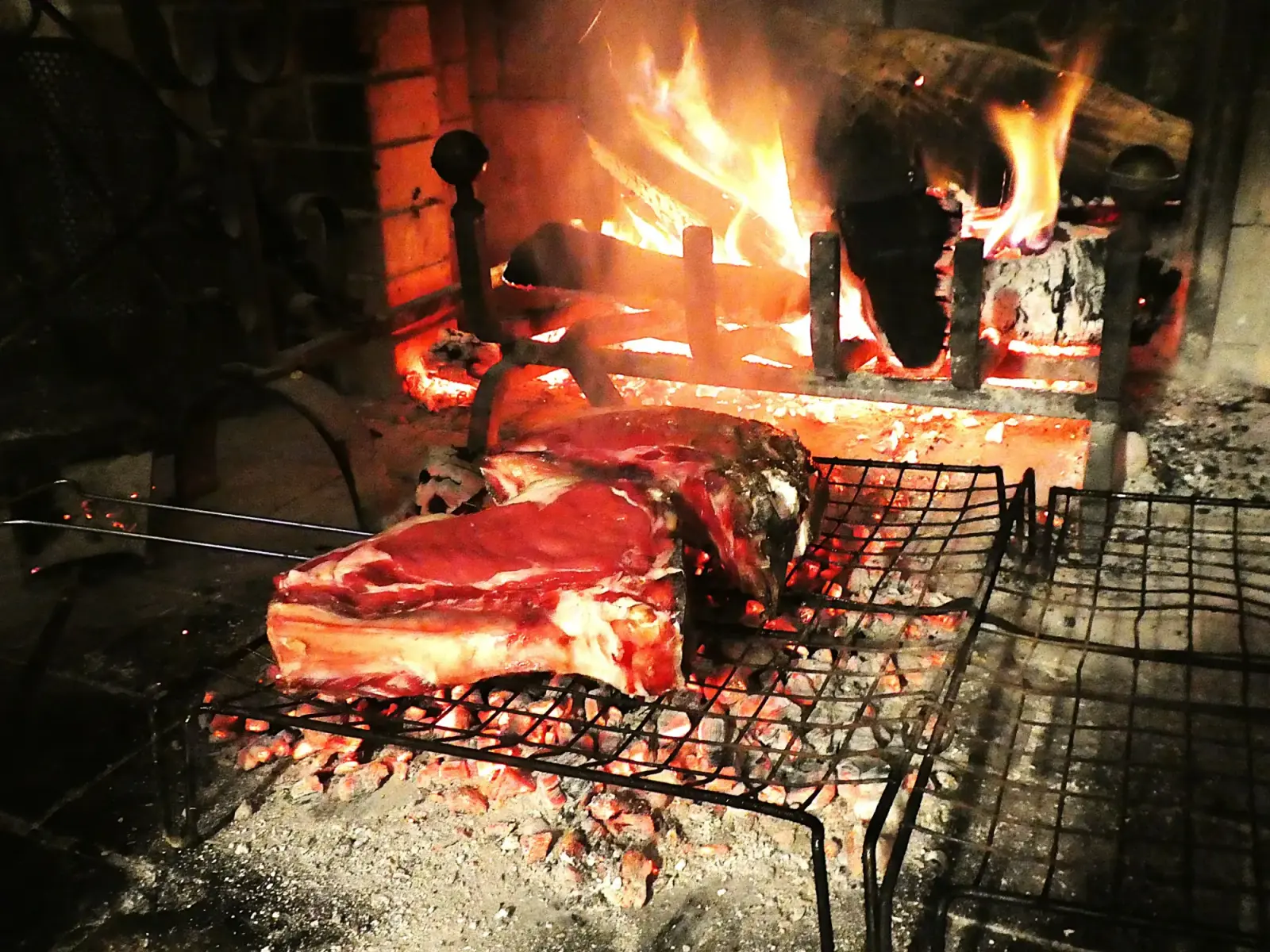Steak grillé sur le feu